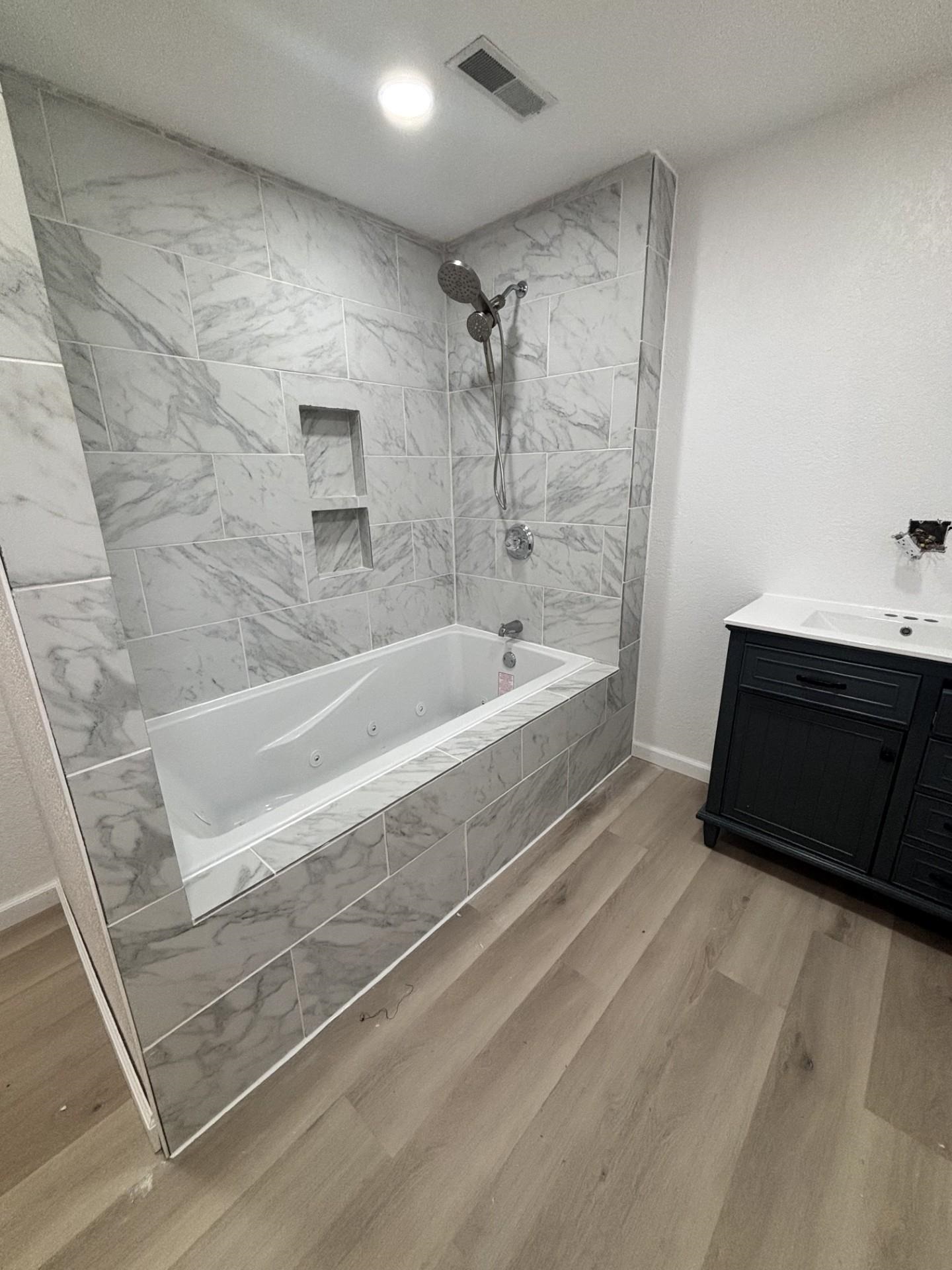 410 1st Street Property Photo 3