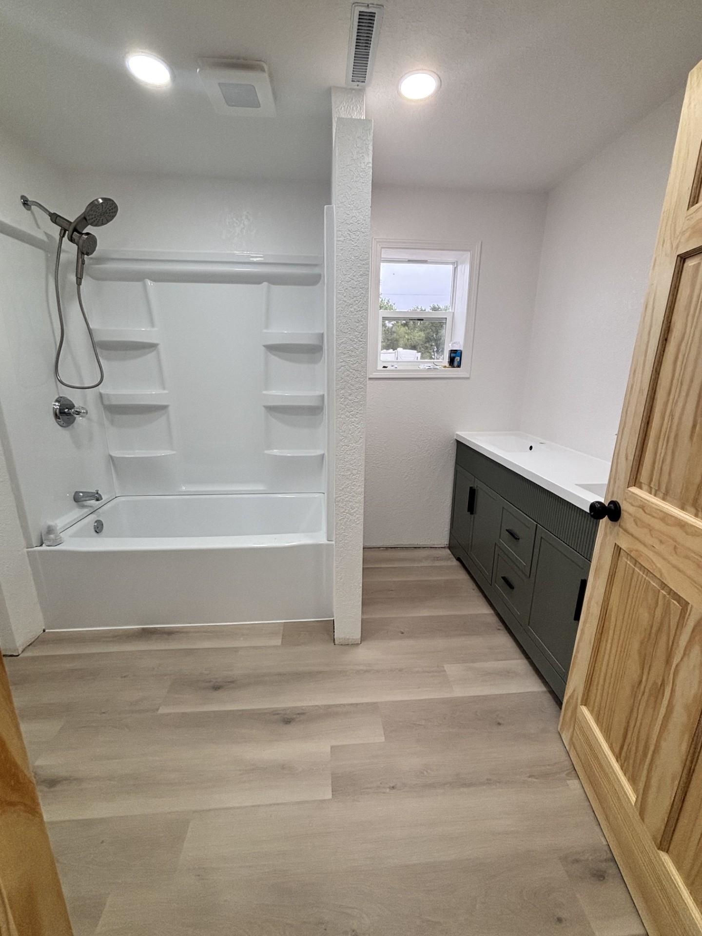 410 1st Street Property Photo 8