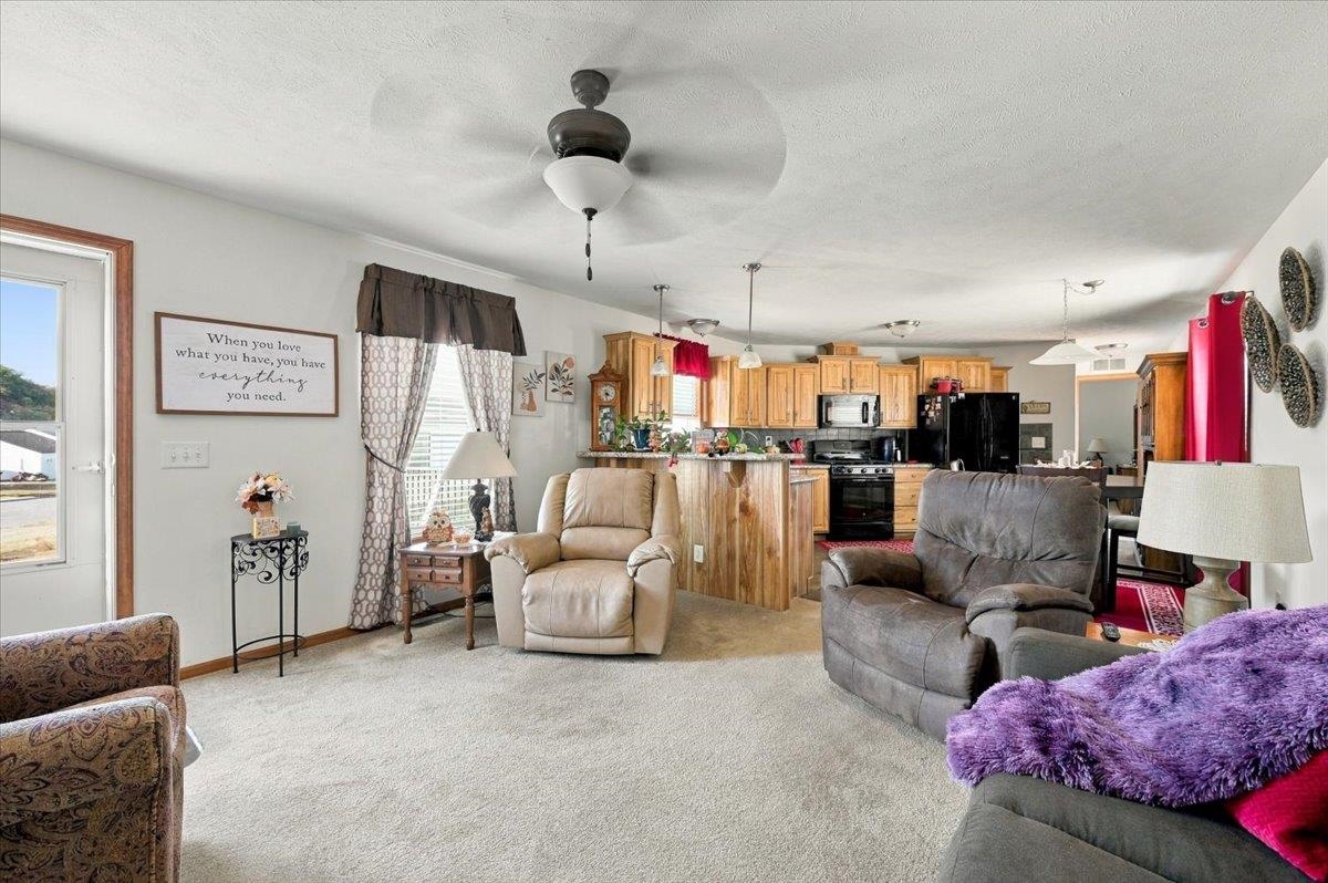 1308 Foothills Drive Property Photo 5