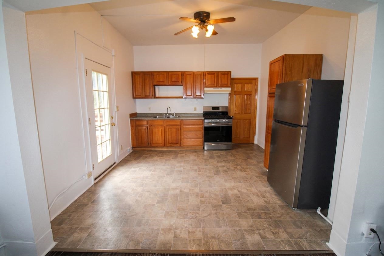 312 W Mcclellan Street Property Photo 5