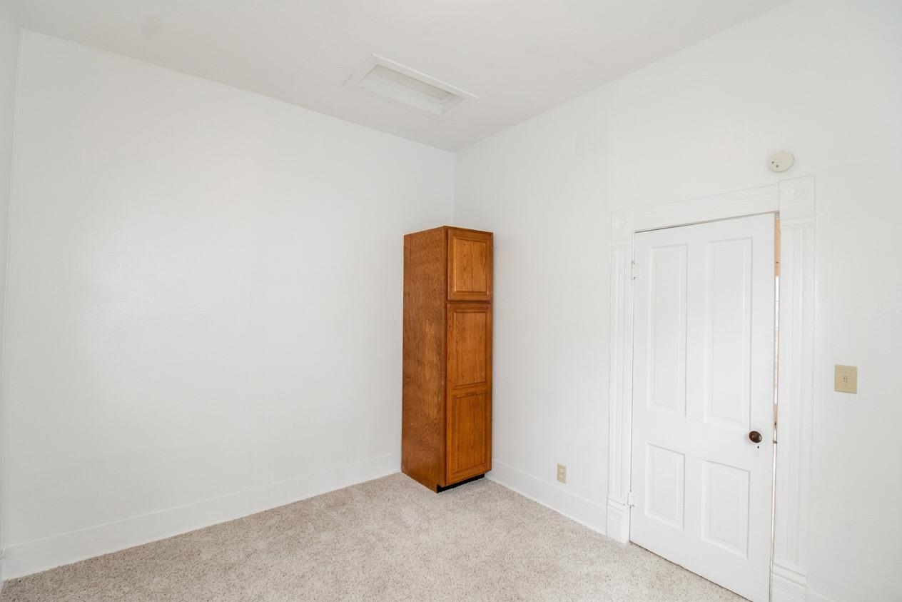 312 W Mcclellan Street Property Photo 8