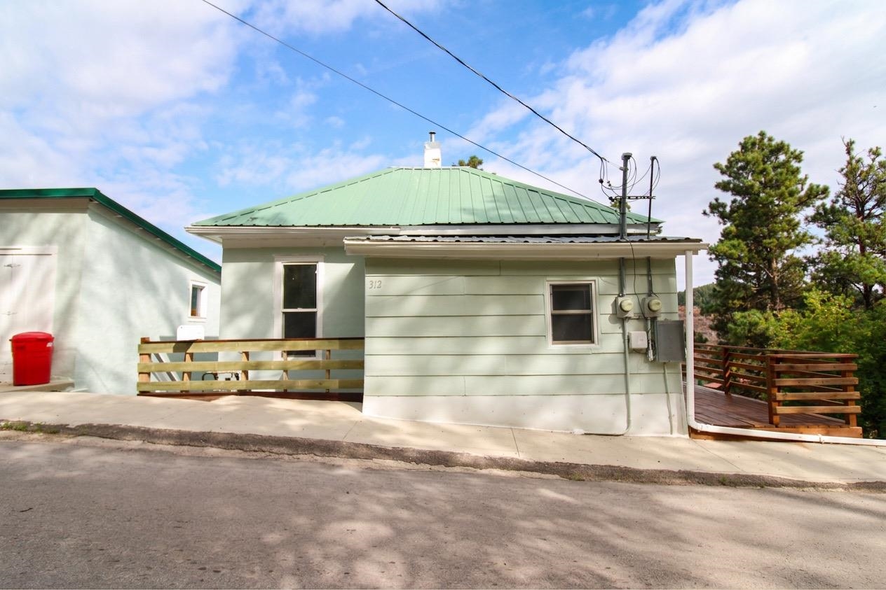 312 W McClellan Street Property Photo 1
