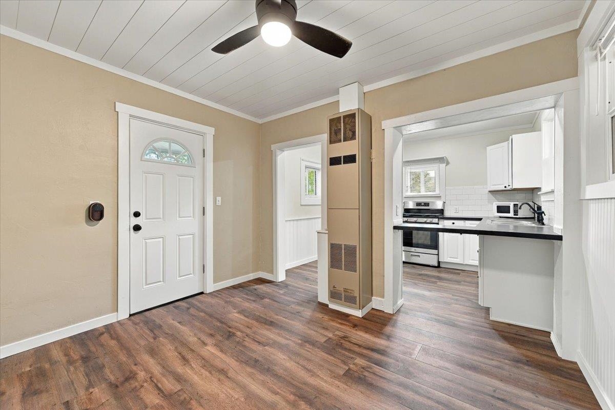1070 Elkhorn Street Property Photo 6