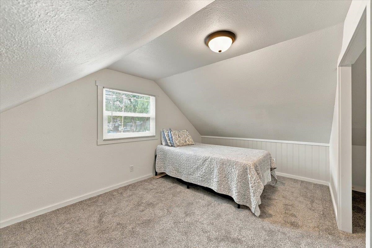 1070 Elkhorn Street Property Photo 14