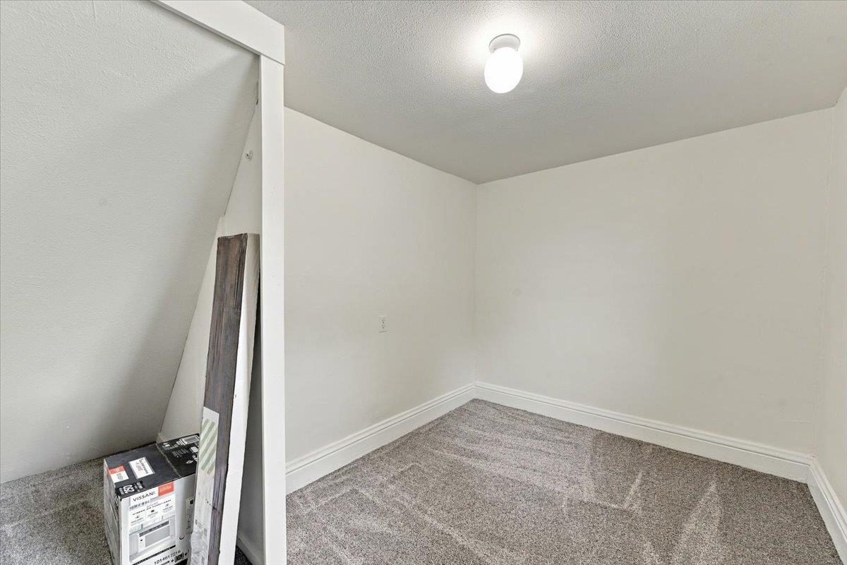 1070 Elkhorn Street Property Photo 16