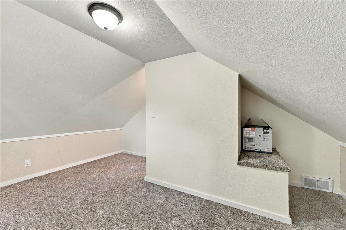1070 Elkhorn Street Property Photo 17