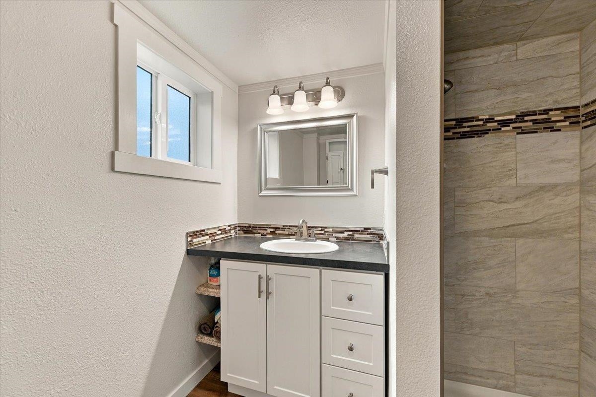 1070 Elkhorn Street Property Photo 18