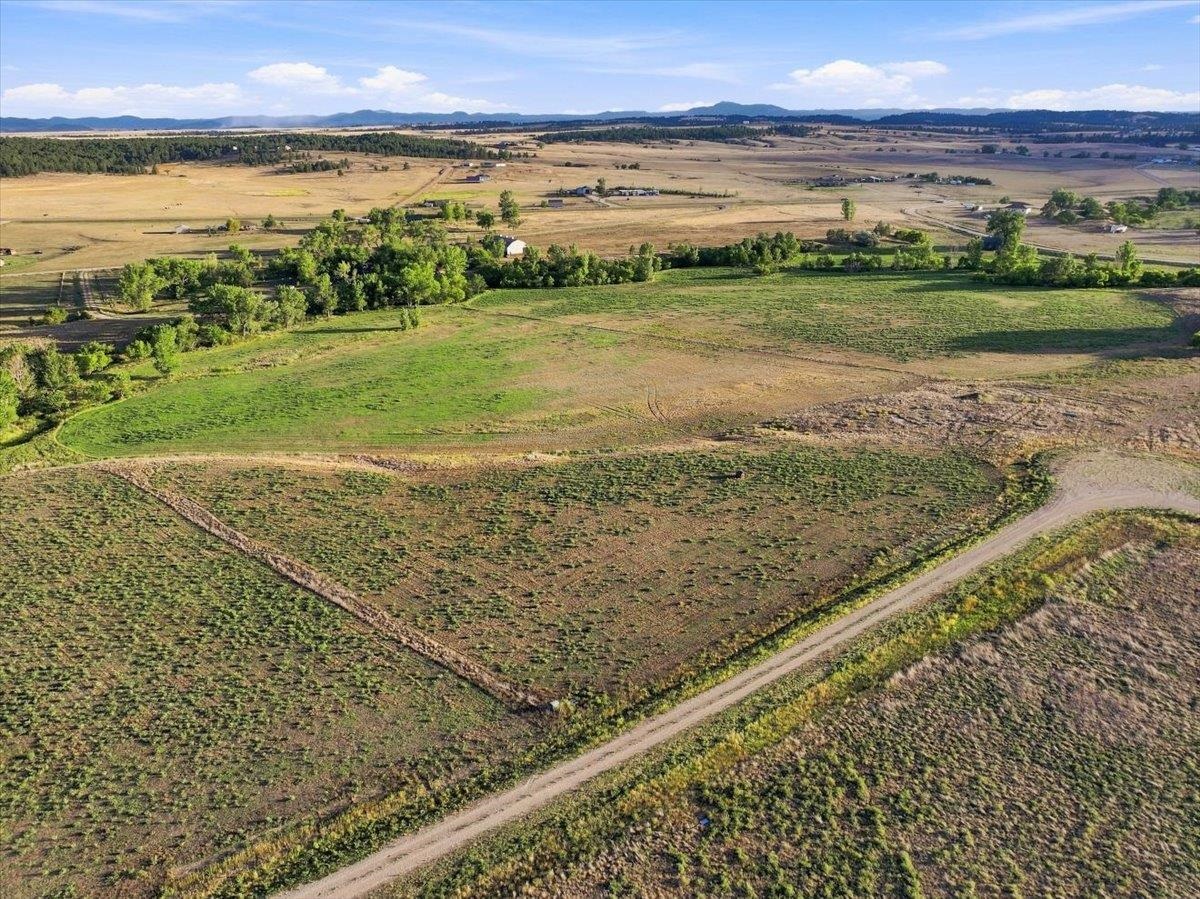 Tbd Lot 24 Barbedwire Court Property Photo 9