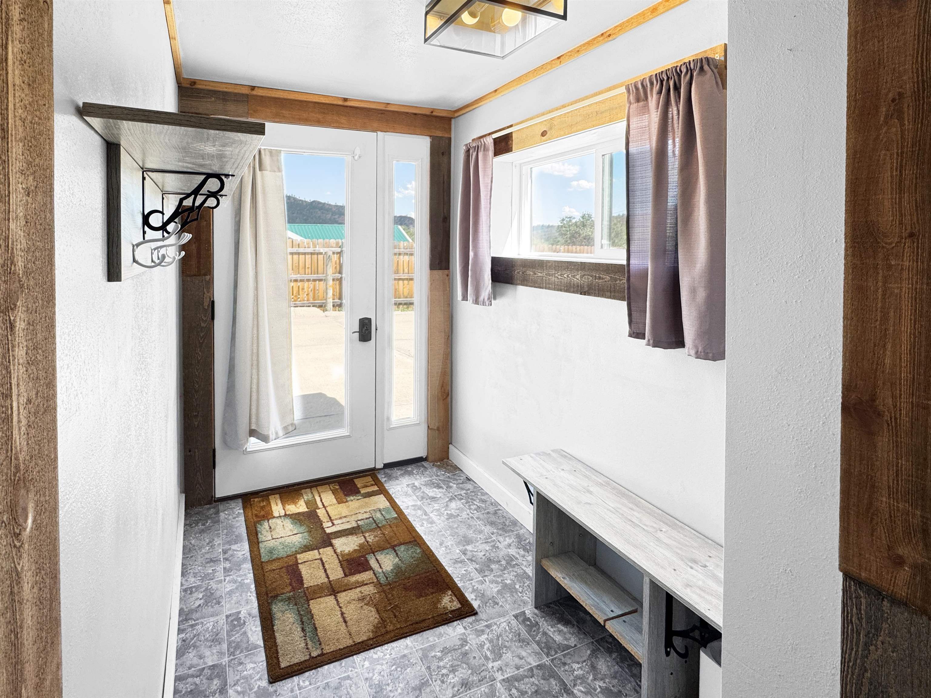 1020 Evanston Avenue Property Photo 12