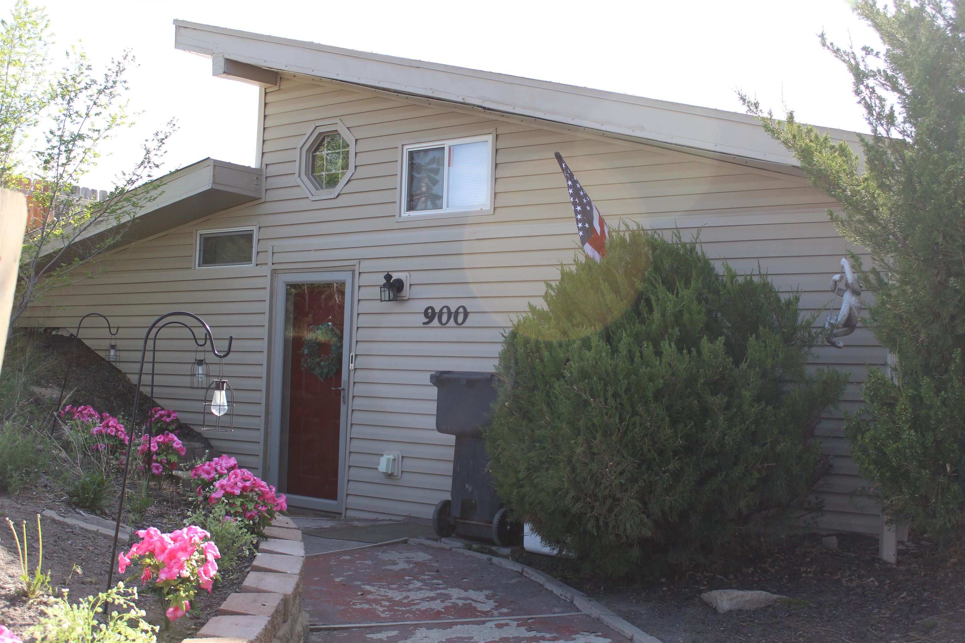 900 3rd Avenue Property Photo 6