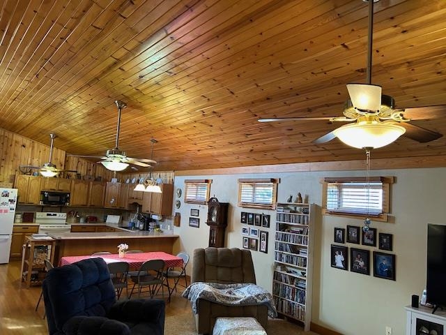 900 3rd Avenue Property Photo 21