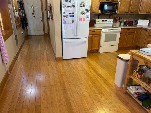 900 3rd Avenue Property Photo 22
