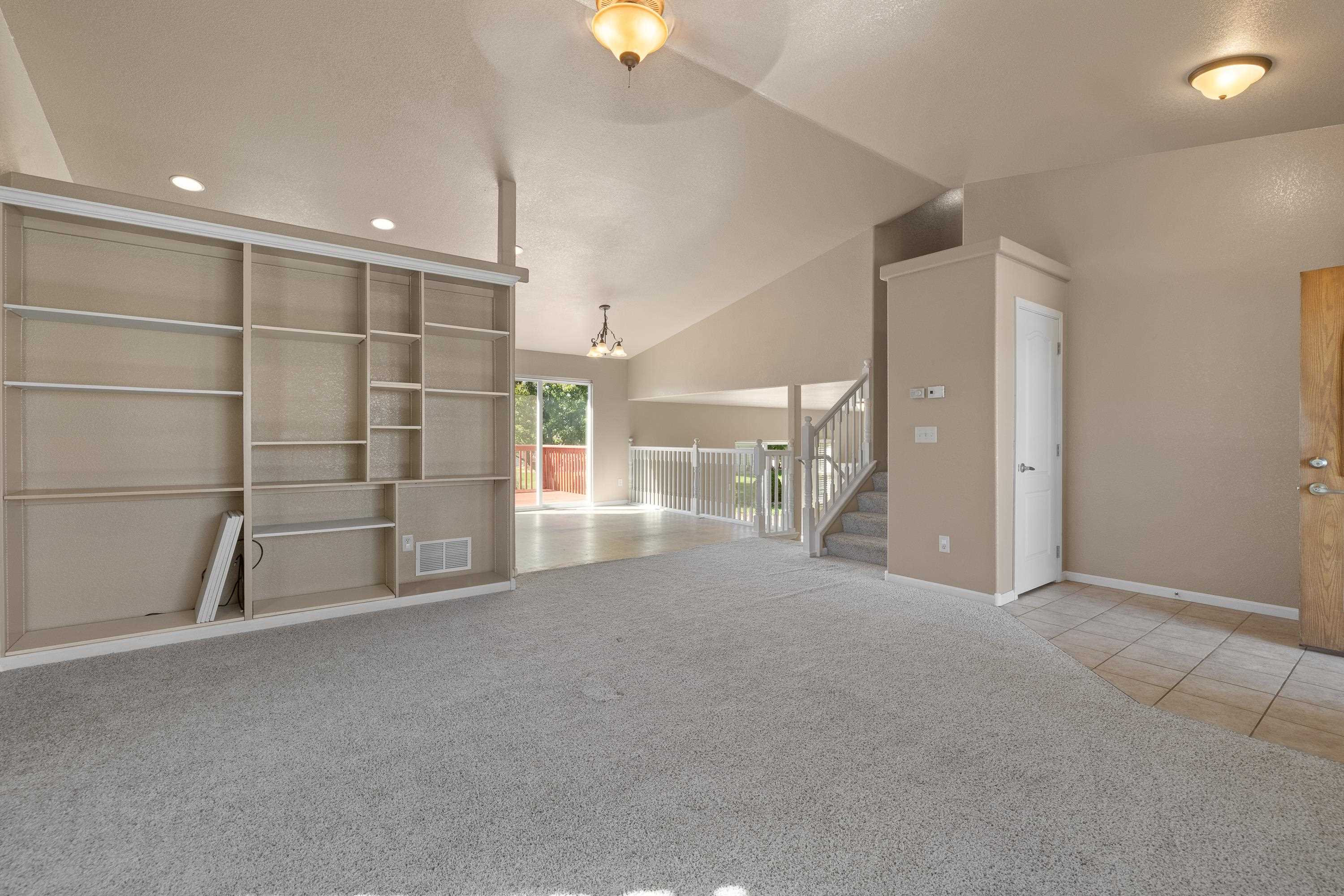4317 Donegal Way Property Photo 5