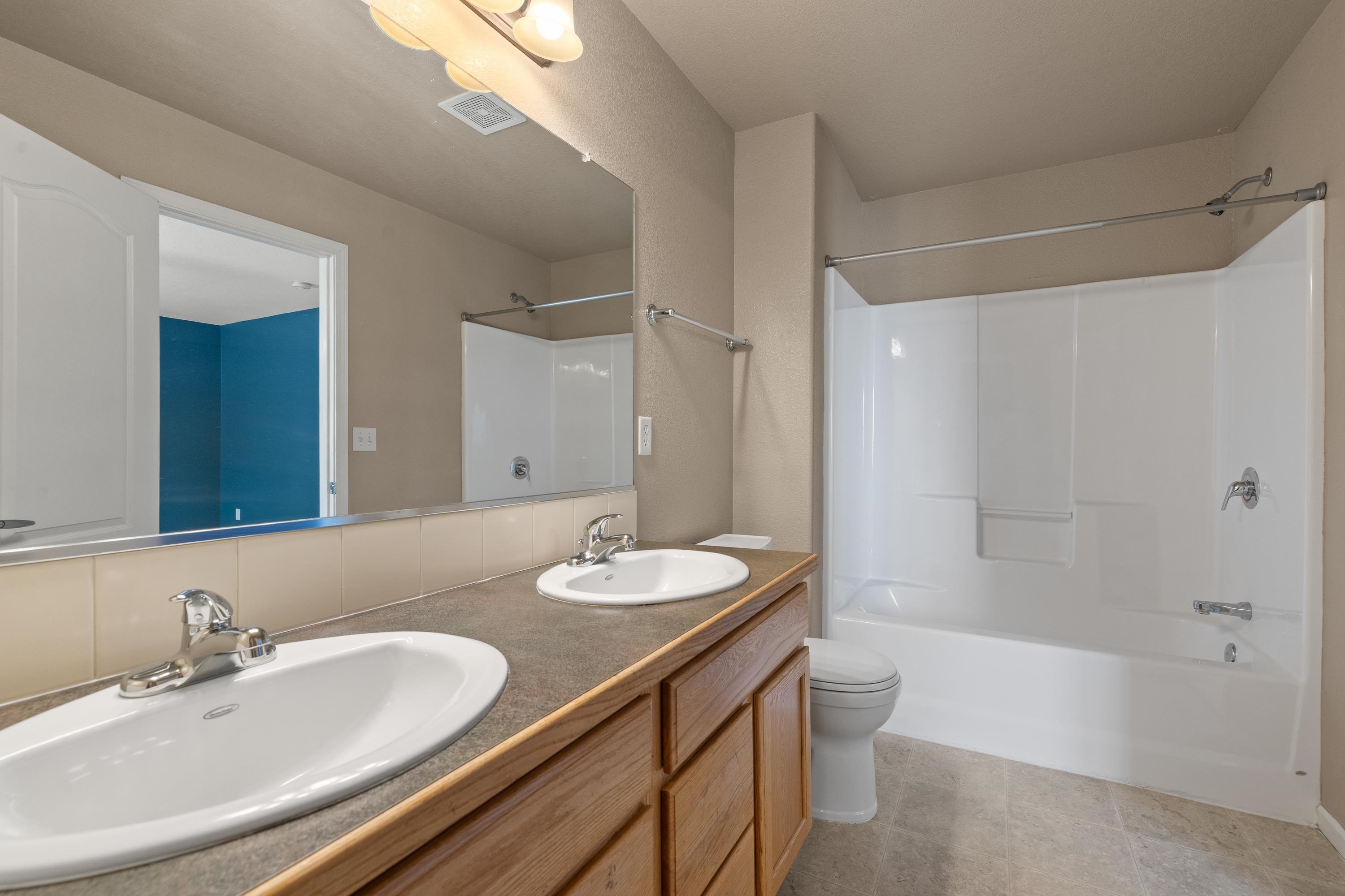 4317 Donegal Way Property Photo 13