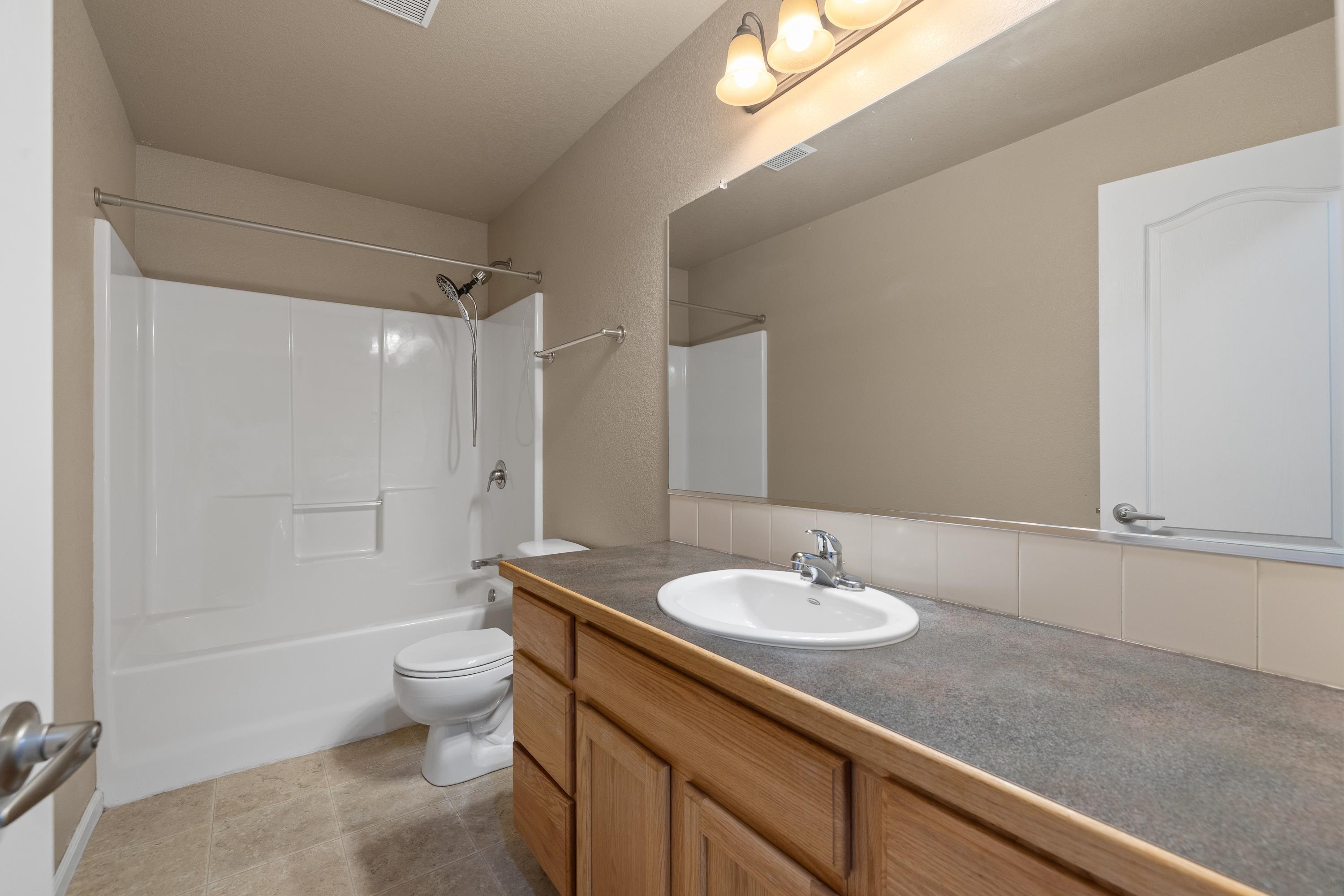 4317 Donegal Way Property Photo 17