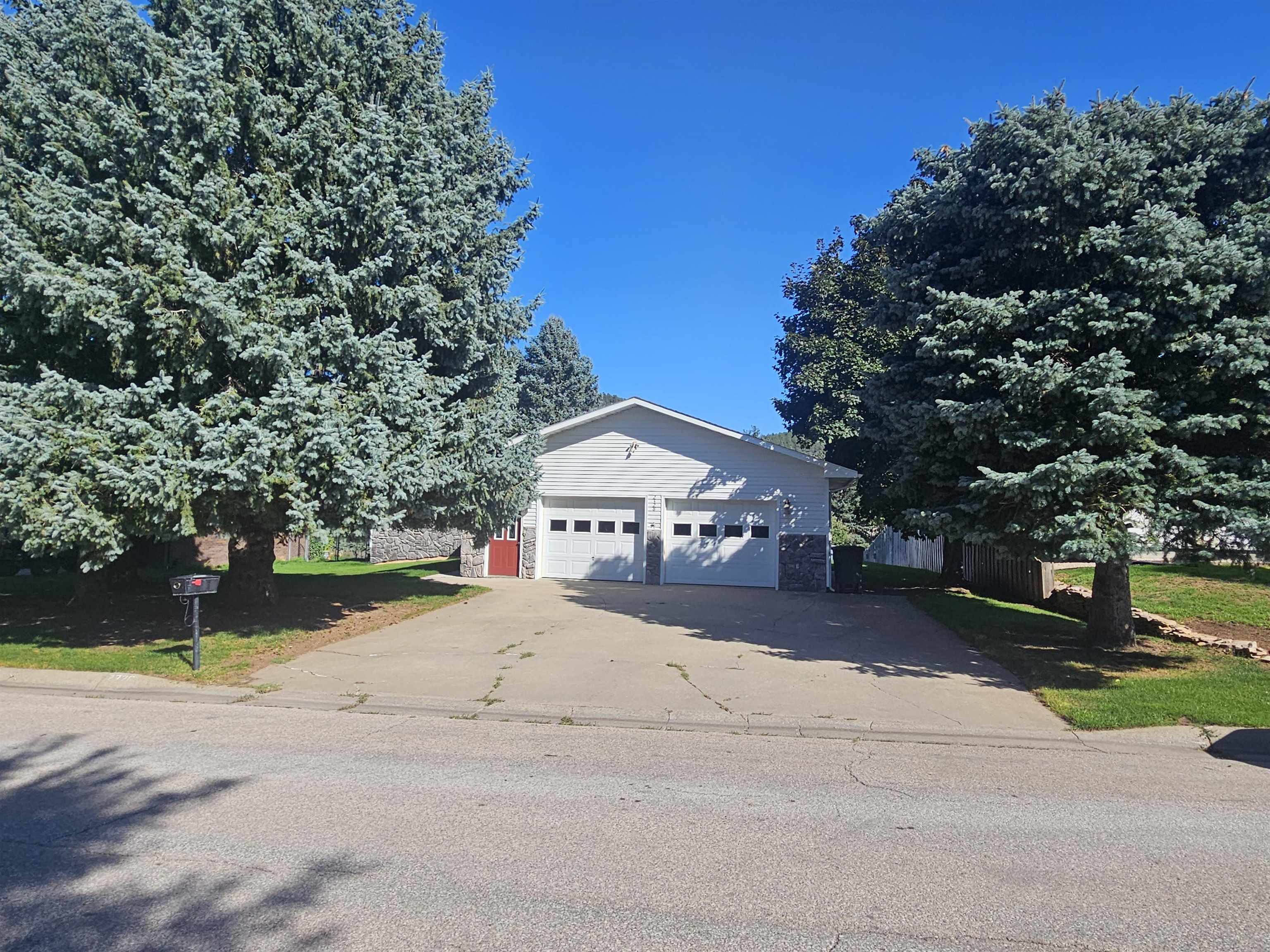 2328 Baldwin Street Property Photo 2