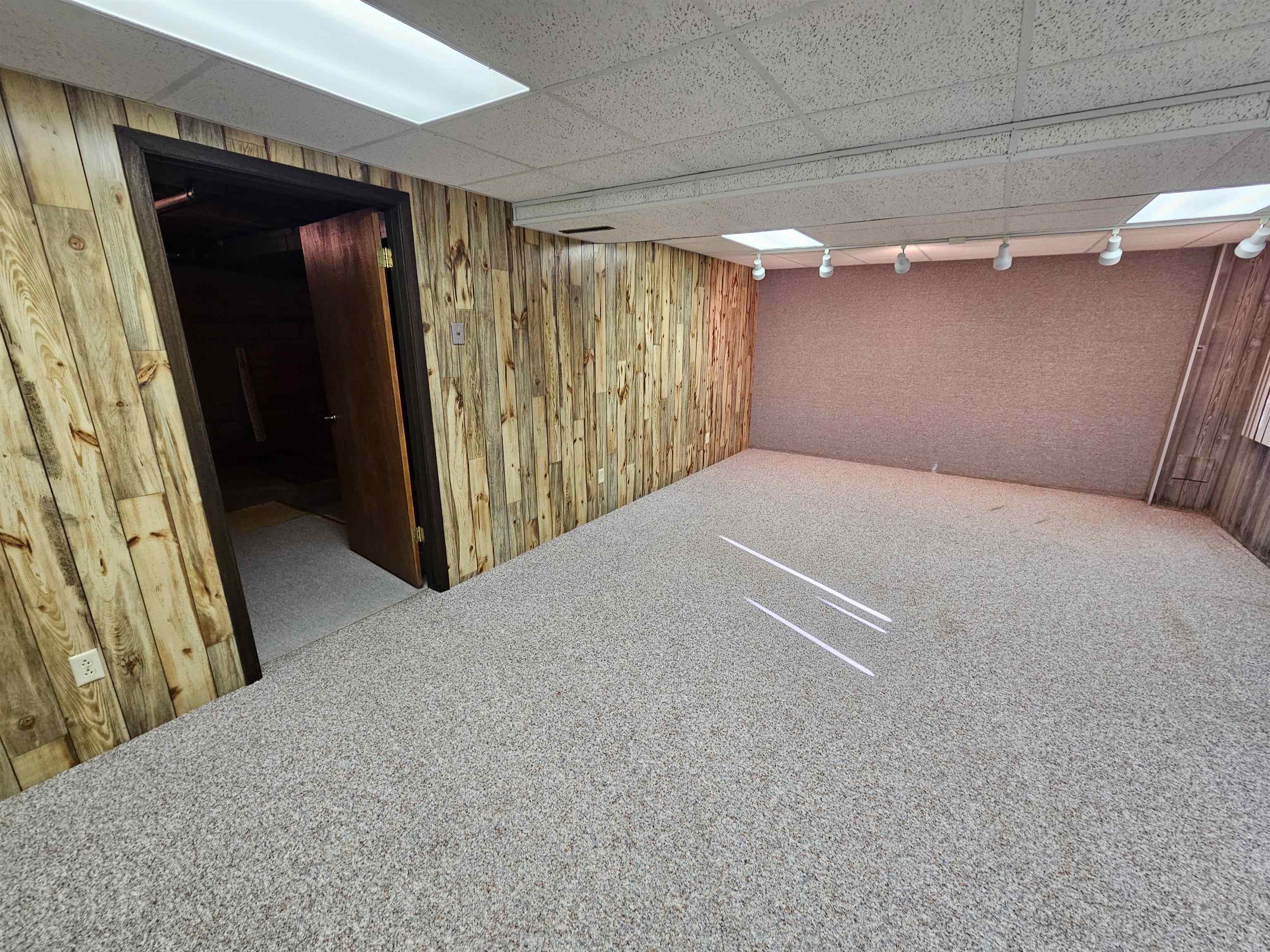 2328 Baldwin Street Property Photo 9