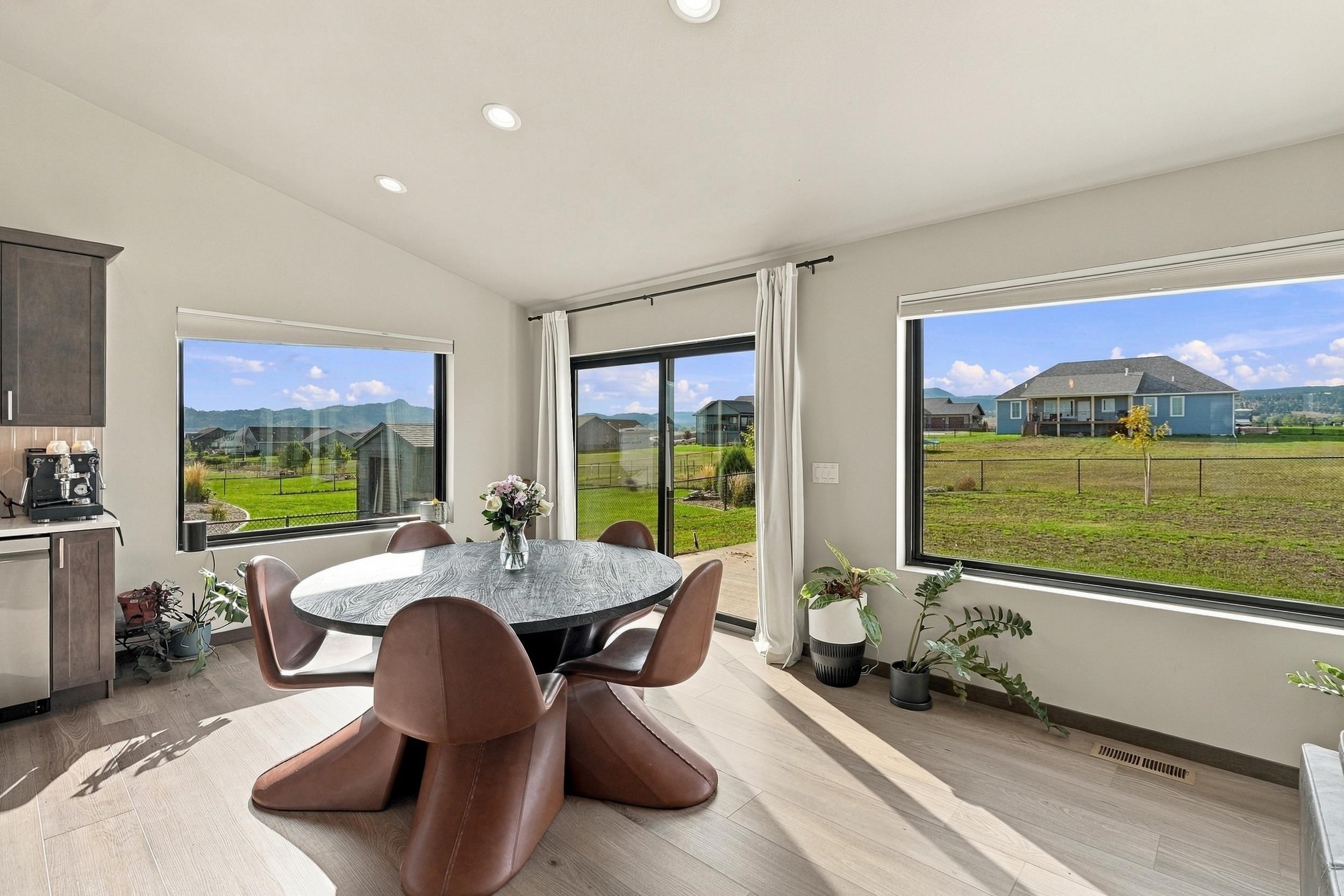 2301 Talisker Avenue Property Photo 15
