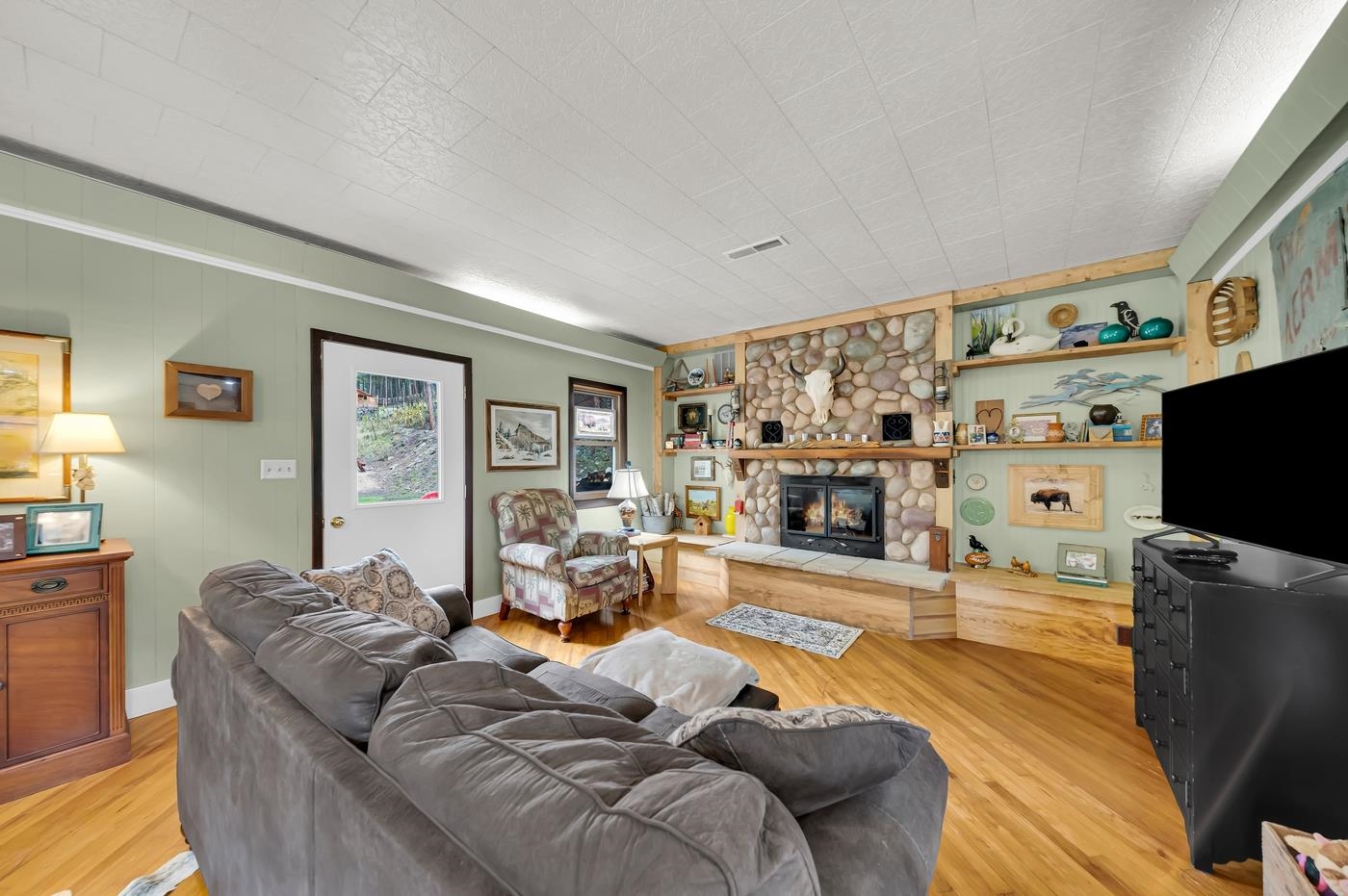 24032 Hardesty Rd Property Photo 10