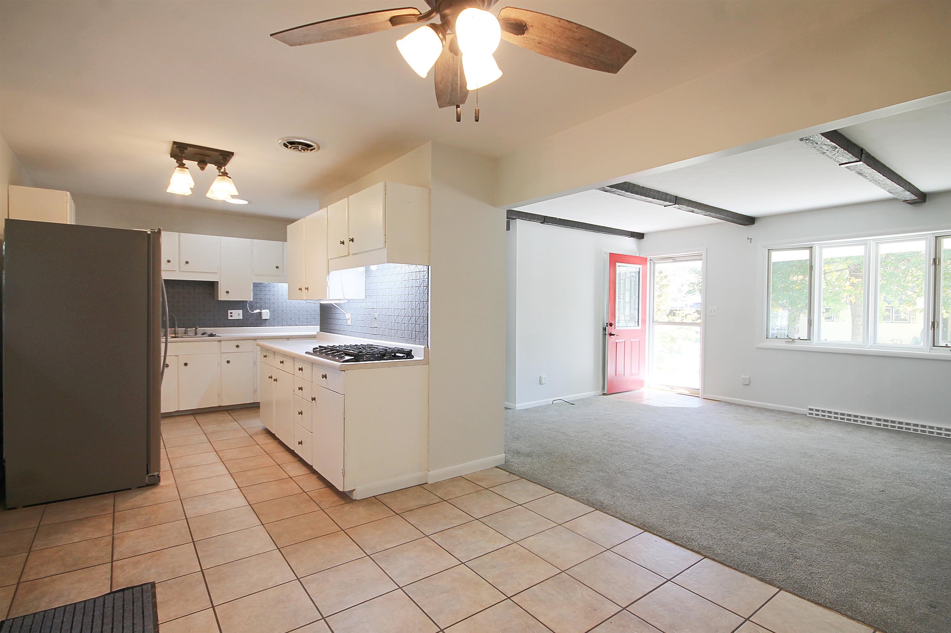 2339 S Fulton Street Property Photo 7