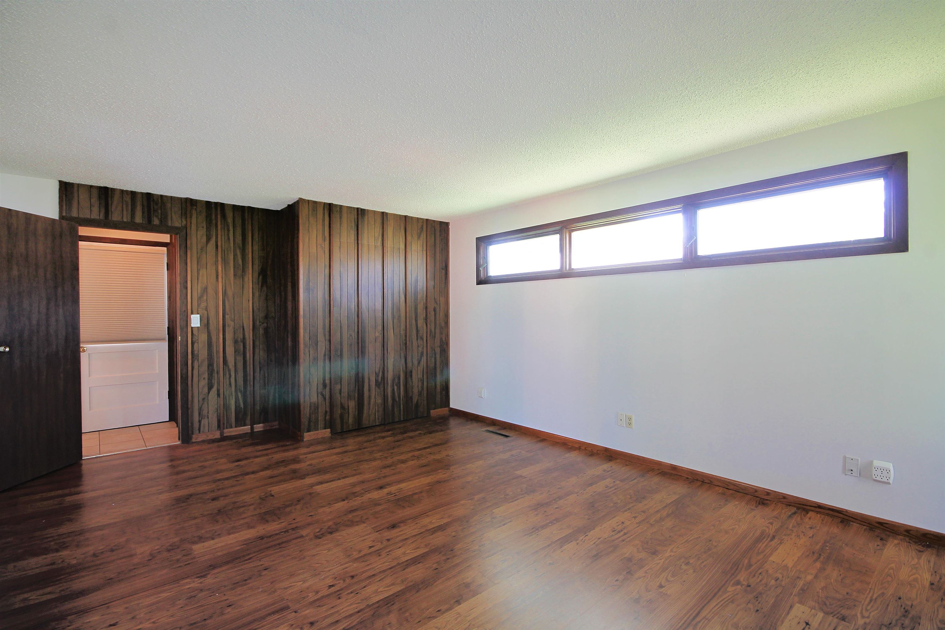 2339 S Fulton Street Property Photo 12