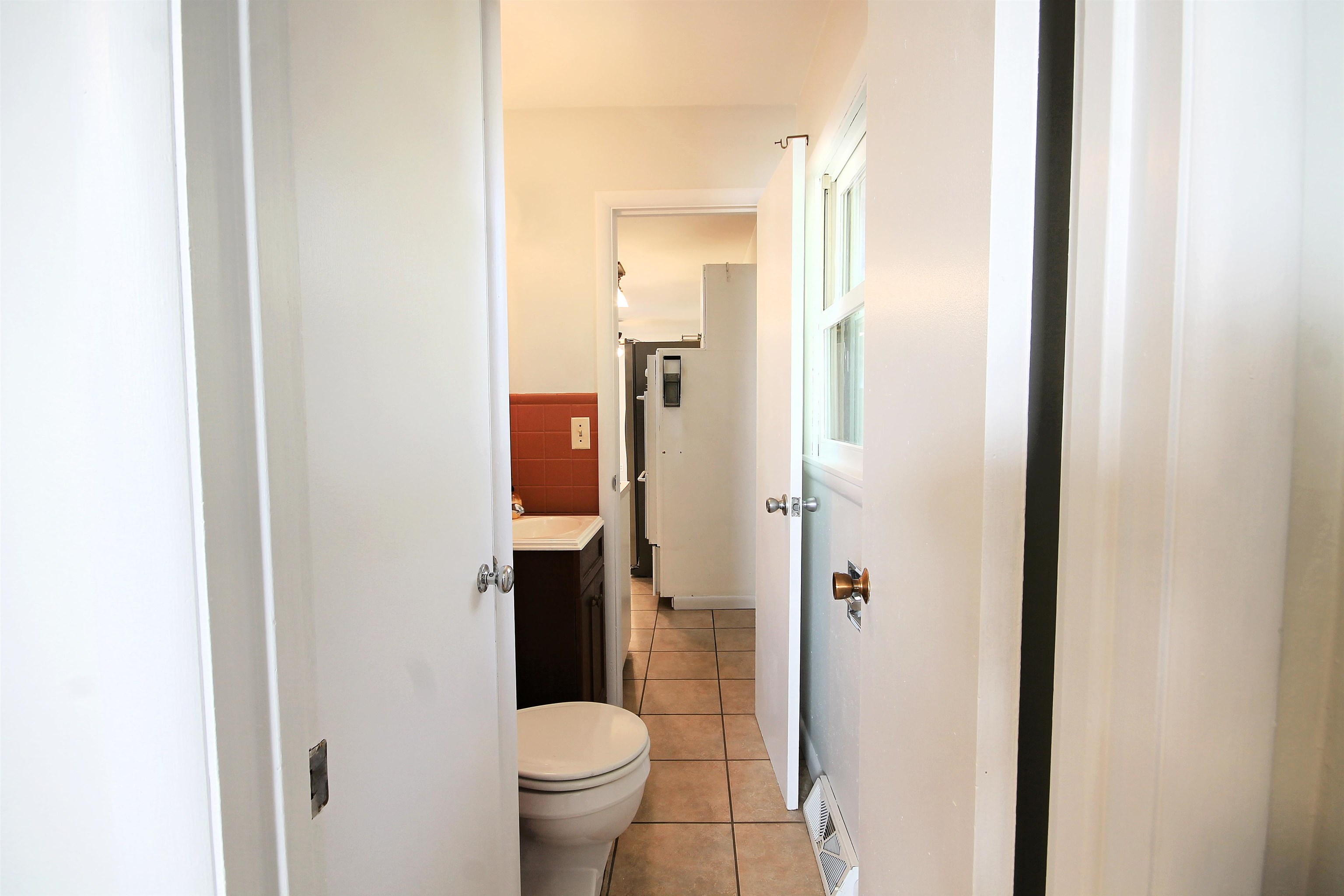 2339 S Fulton Street Property Photo 17