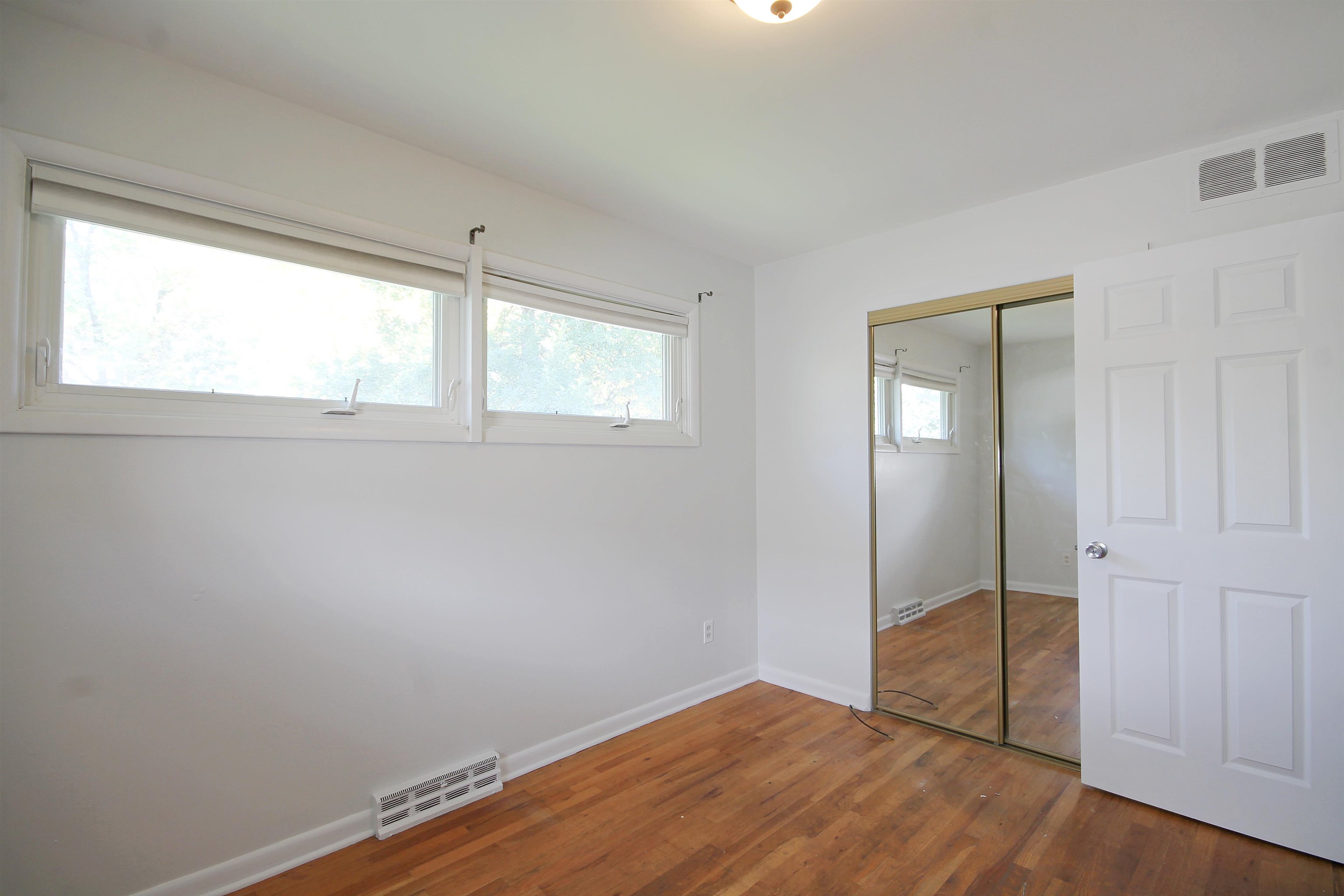 2339 S Fulton Street Property Photo 20