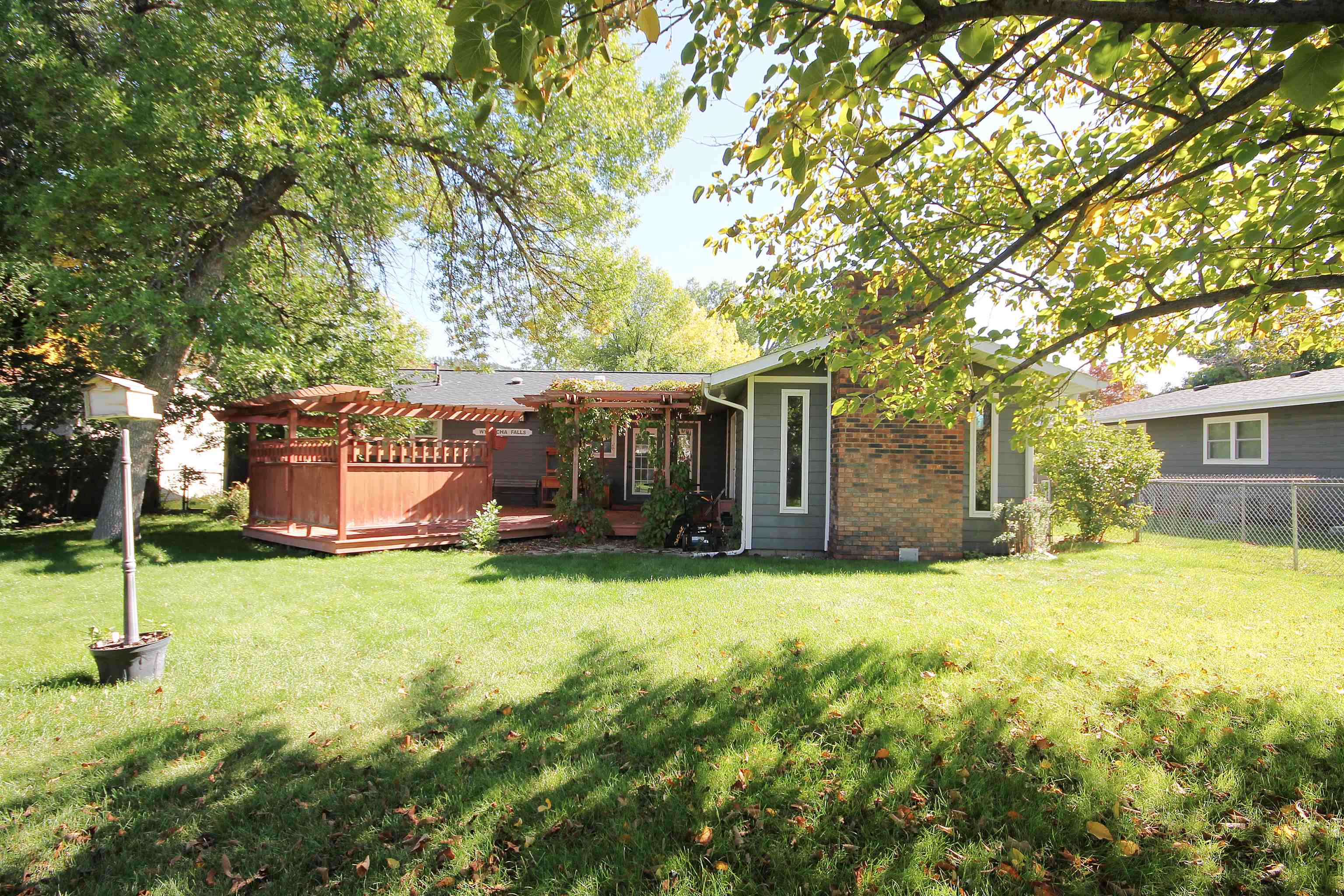 2339 S Fulton Street Property Photo 24