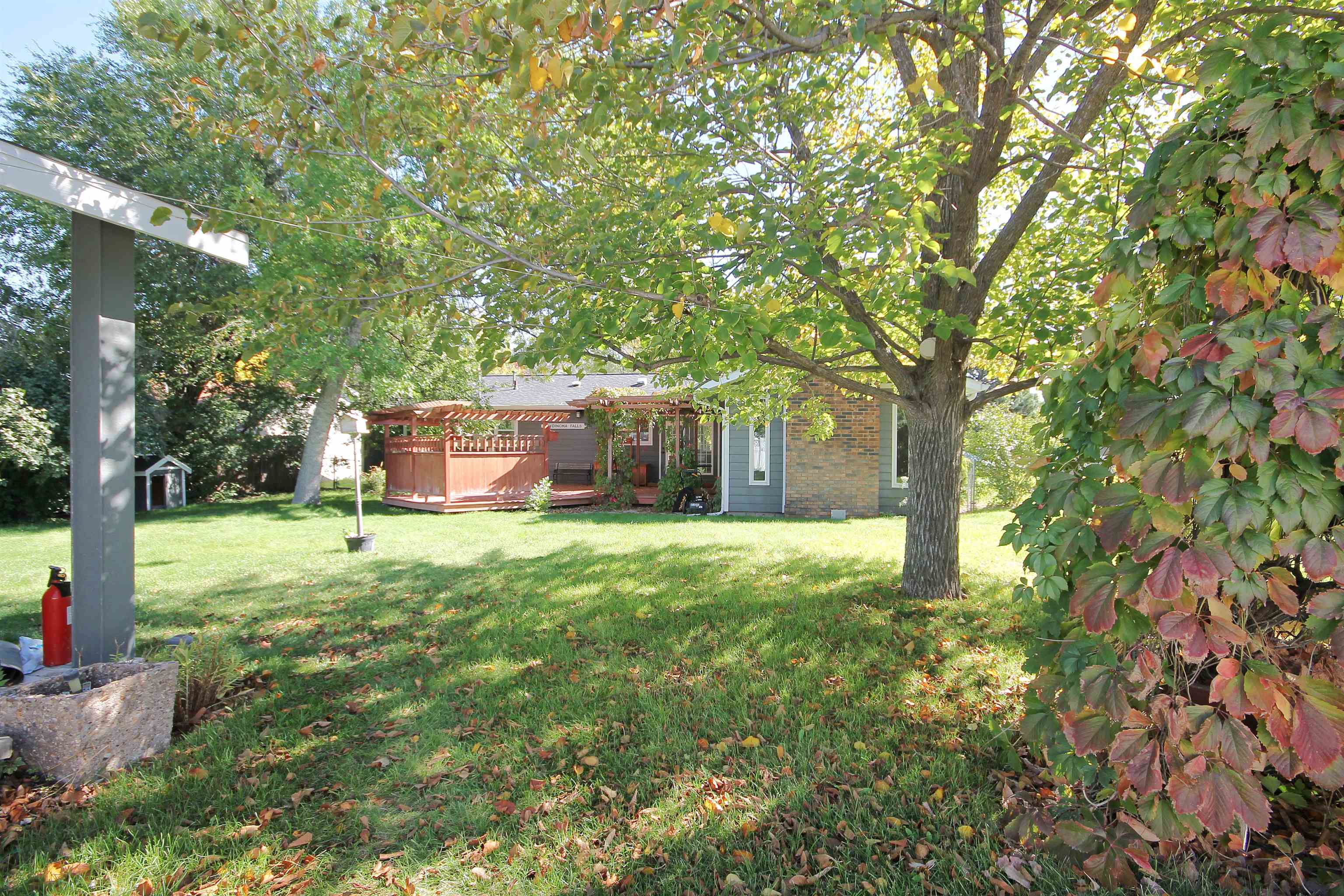 2339 S Fulton Street Property Photo 25