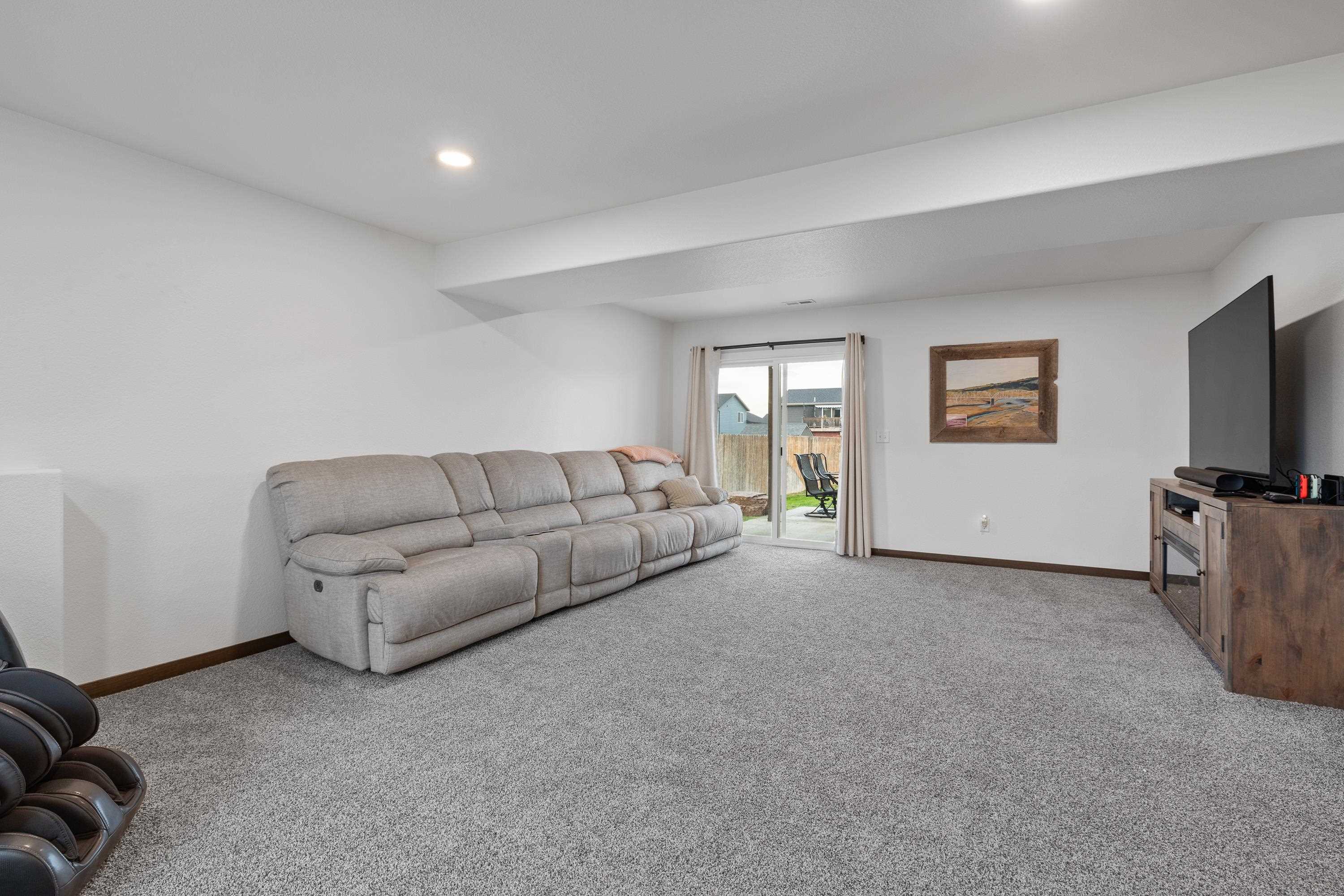 6524 Receda Street Property Photo 16