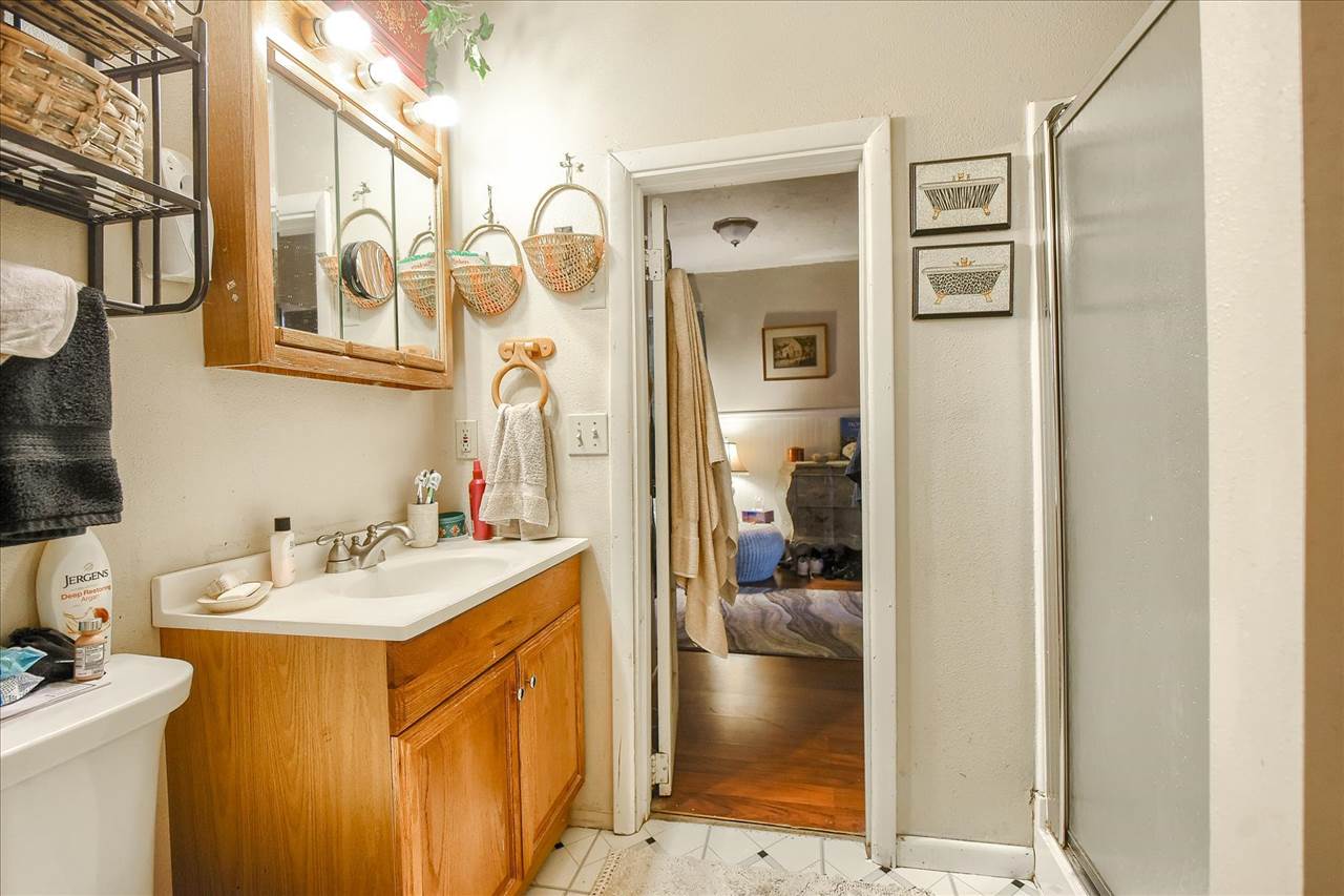 413 Grandview Drive Property Photo 18