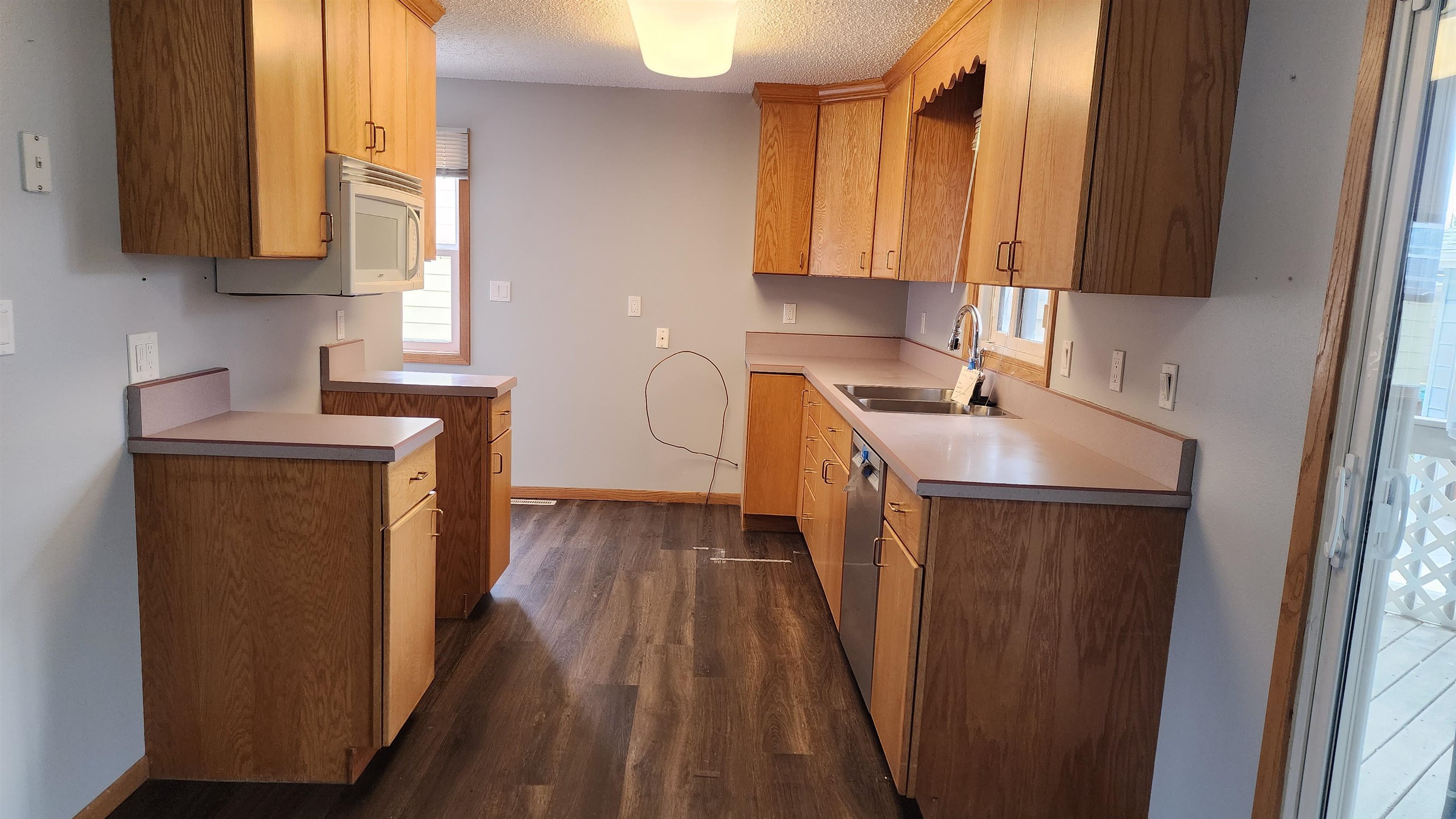1940 Arizona Avenue Property Photo 7