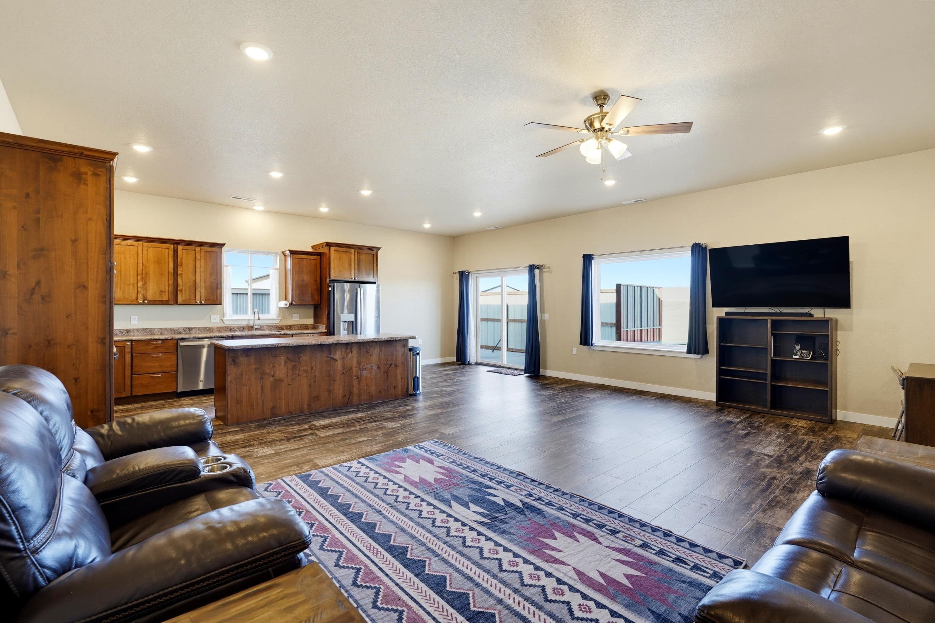 27990 Houseboat Dr. Property Photo 10