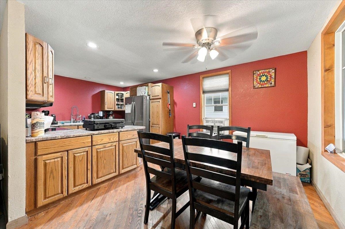 821 Arthur Street Property Photo 5