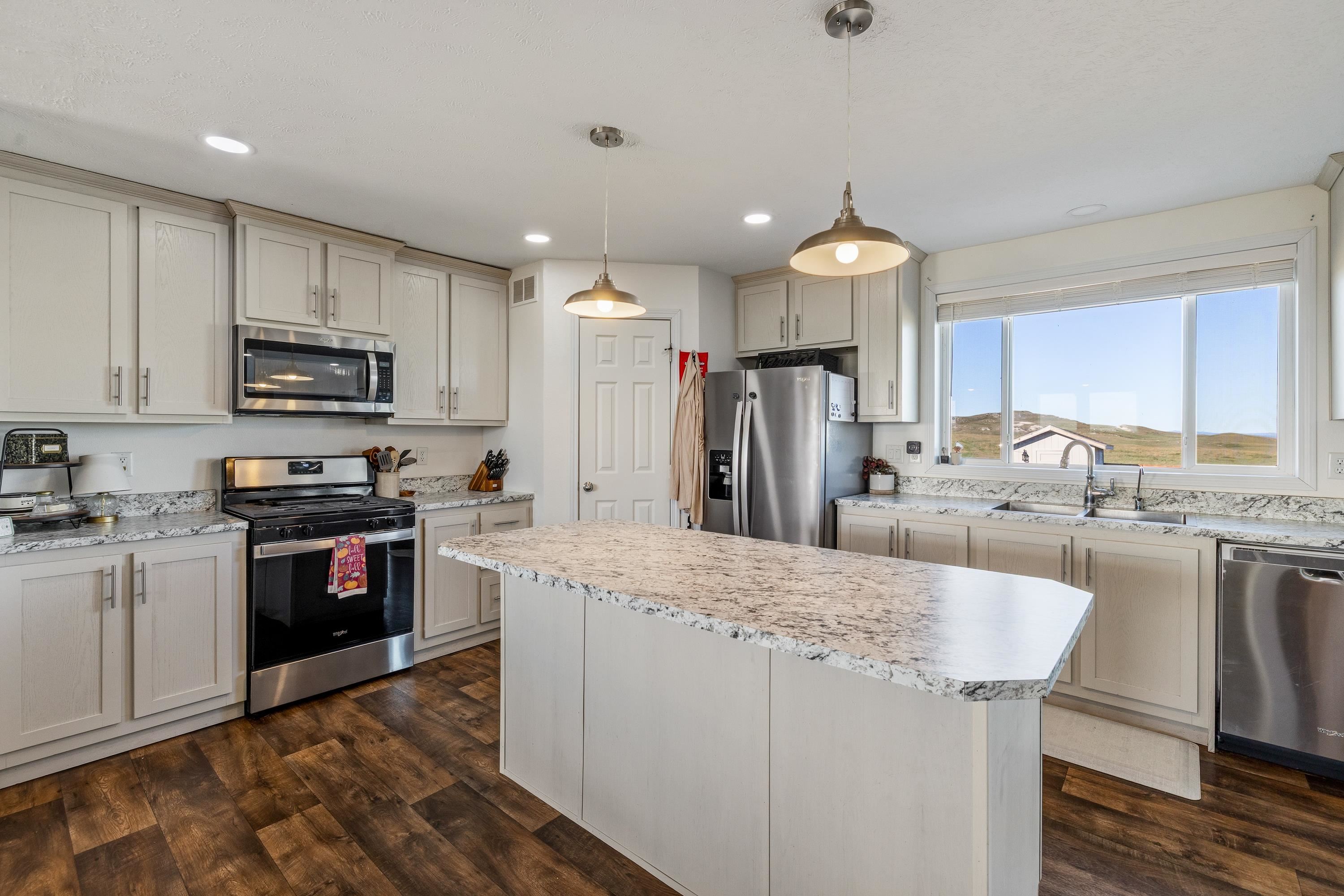 23921 Other Property Photo 10