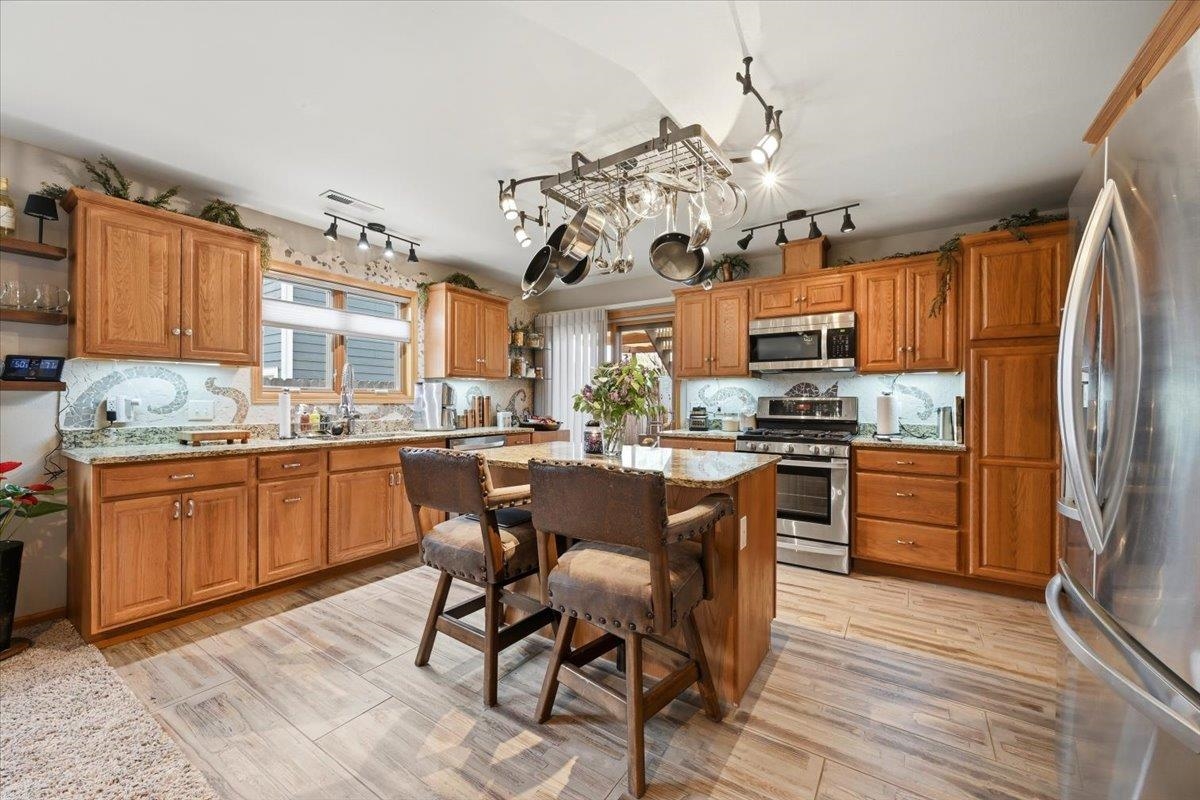 1119 N Canyon Street Property Photo 10