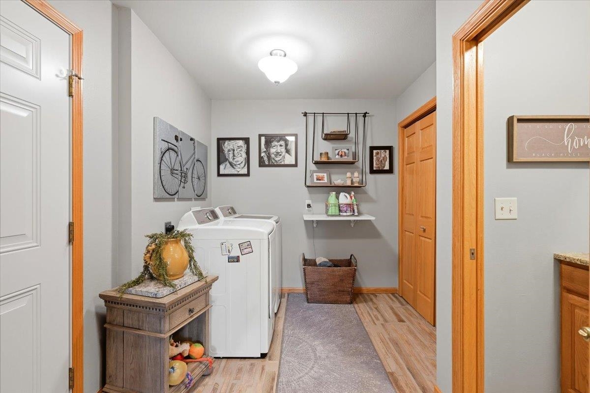 1119 N Canyon Street Property Photo 15