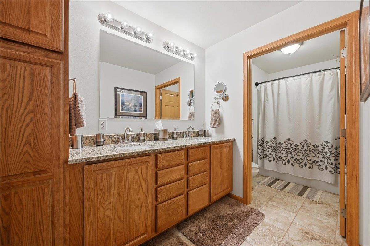 1119 N Canyon Street Property Photo 31