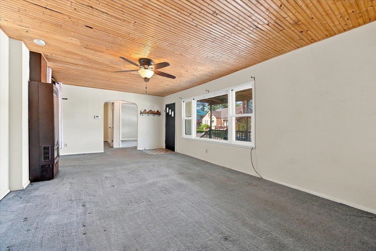 603 W Addie Street Property Photo 6