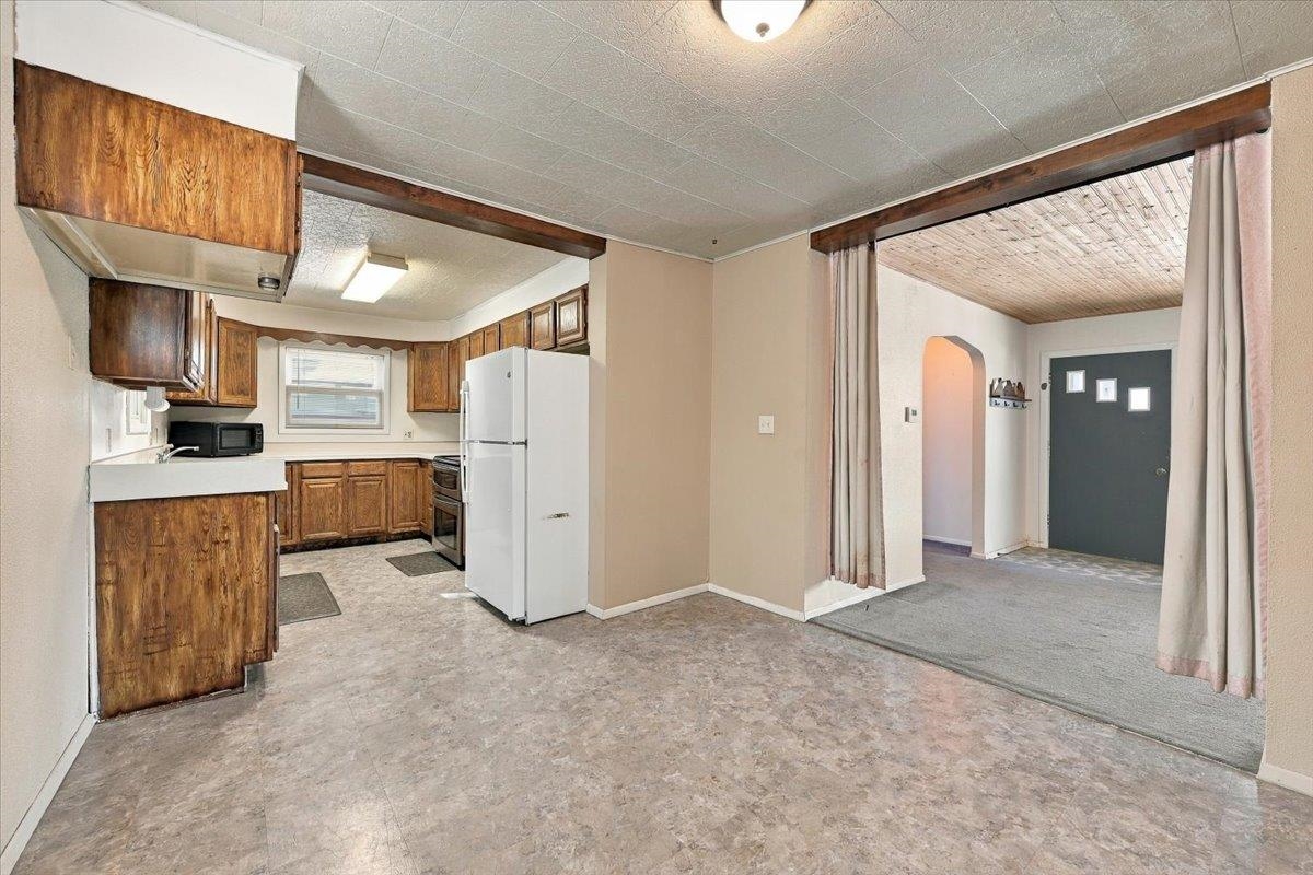 603 W Addie Street Property Photo 9