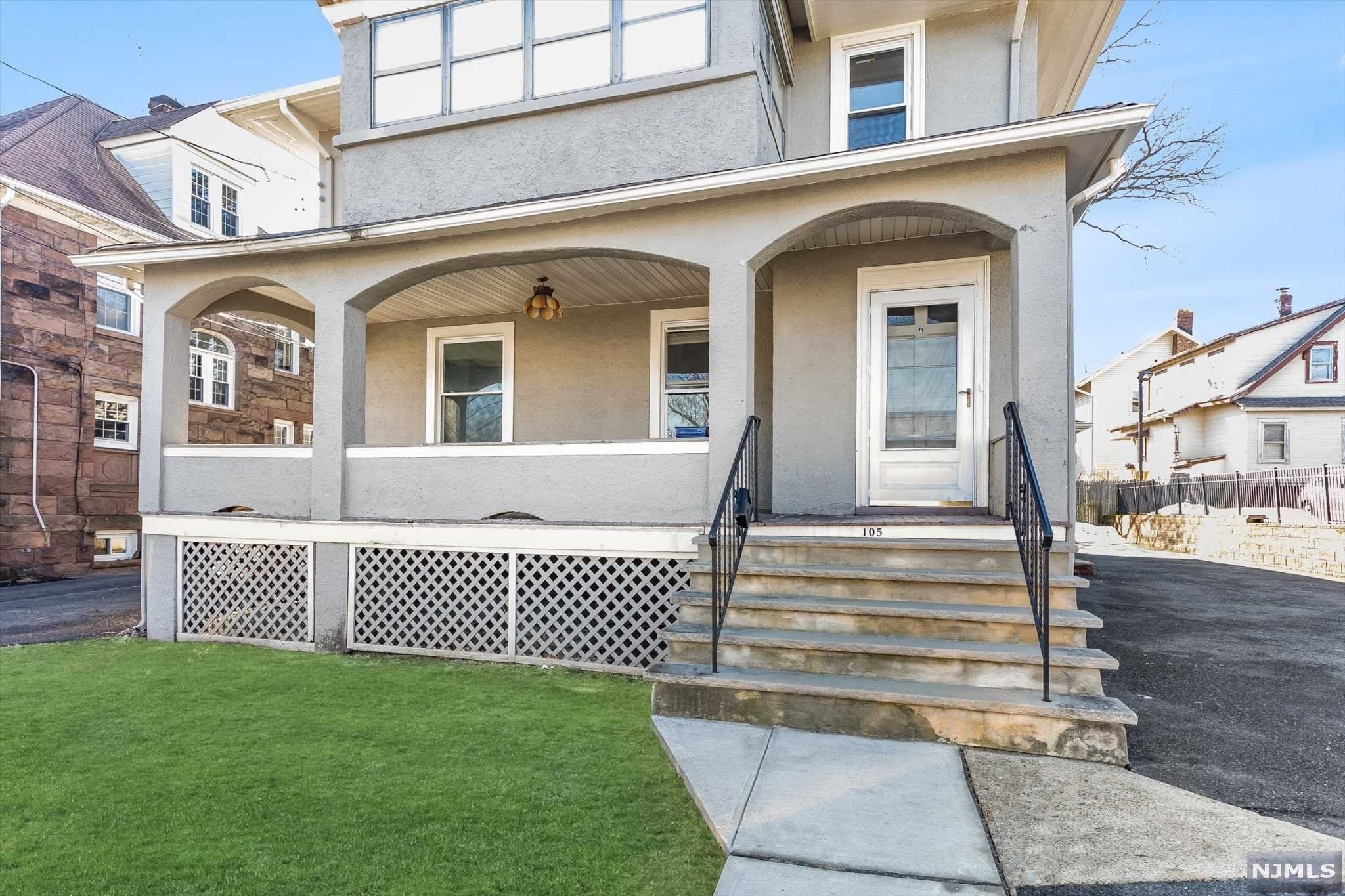 105 Centre Street Property Photo 4