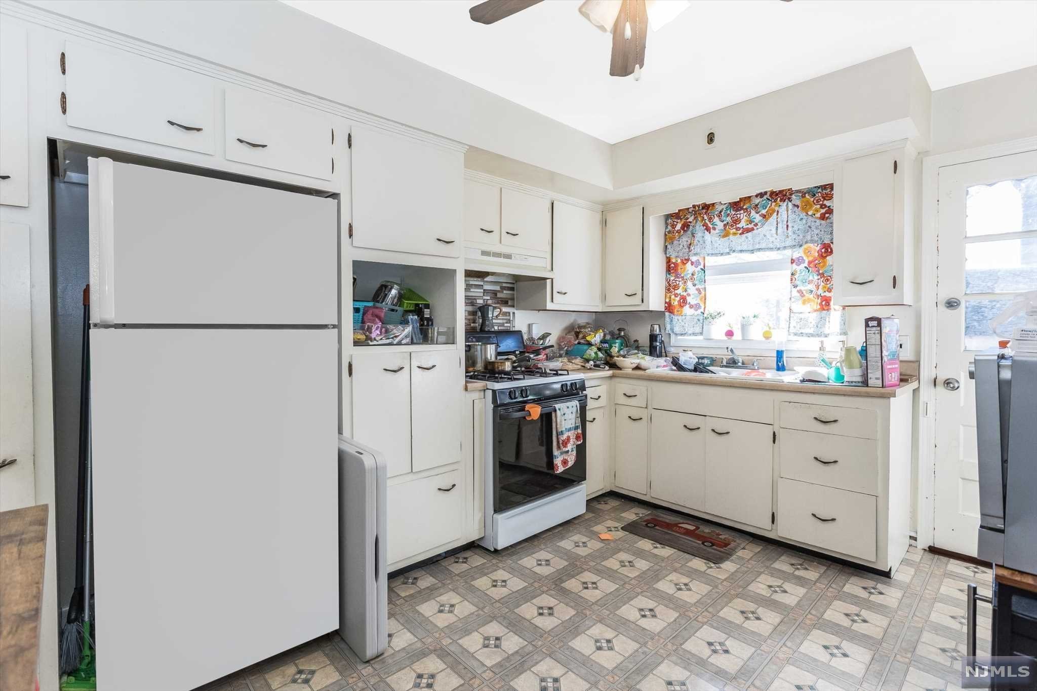 105 Centre Street Property Photo 18