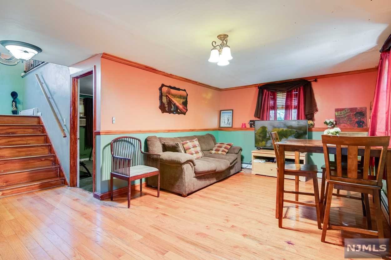 1263 Coolidge Avenue Property Photo 18