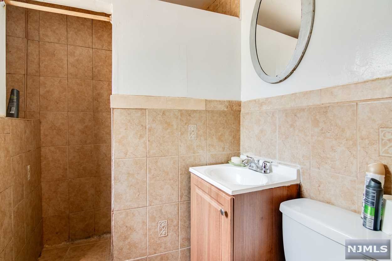 1263 Coolidge Avenue Property Photo 20
