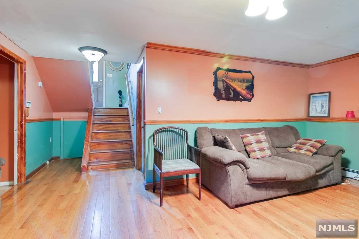 1263 Coolidge Avenue Property Photo 22