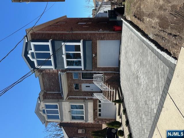 795 Fairview Lane