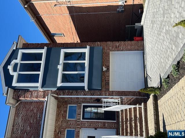 795 Fairview Lane Property Photo 2