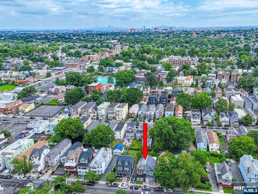 44 Stuyvesant Avenue Property Photo 4