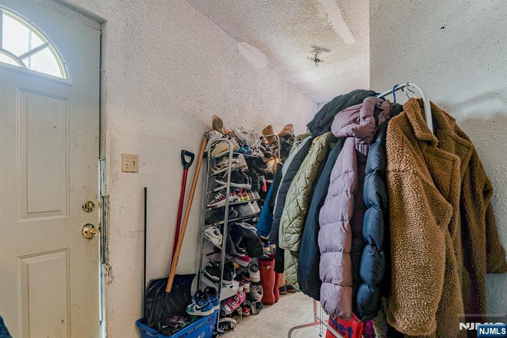 44 Stuyvesant Avenue Property Photo 8