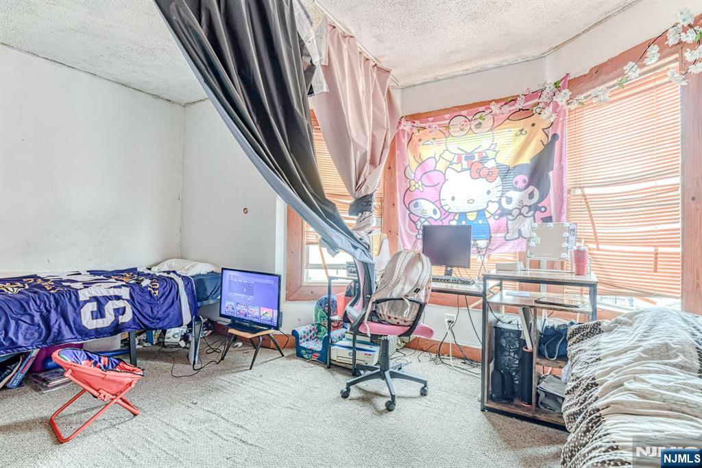 44 Stuyvesant Avenue Property Photo 19